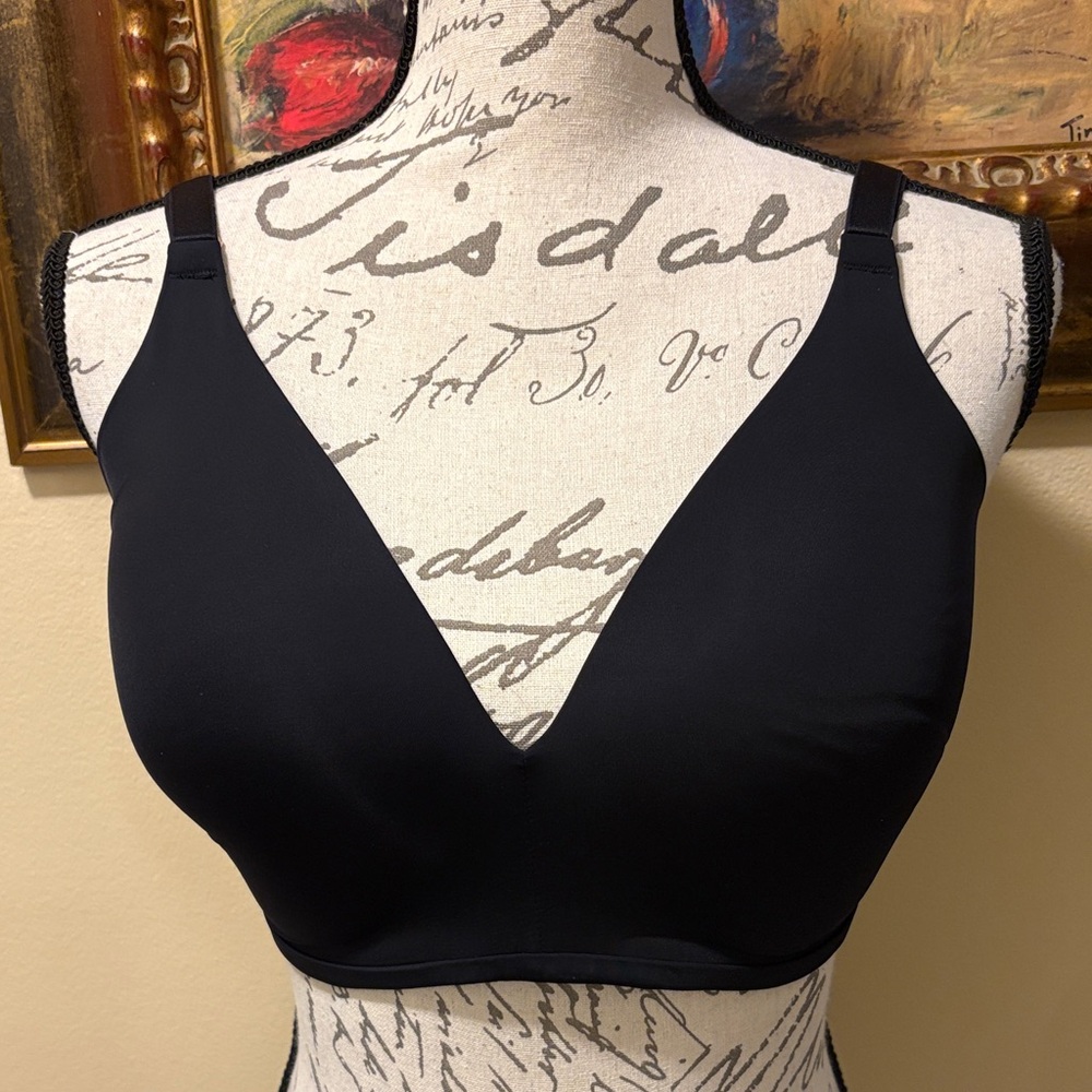 Soma Deep V low back adjustable strap stretchy double lined Bra